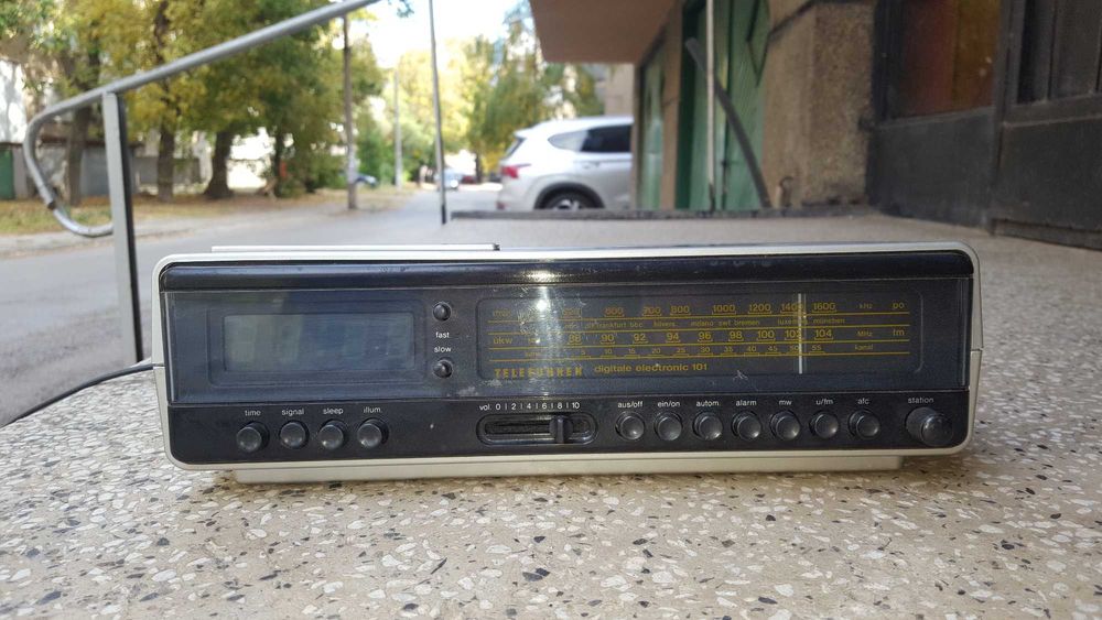 Германско ретро радио