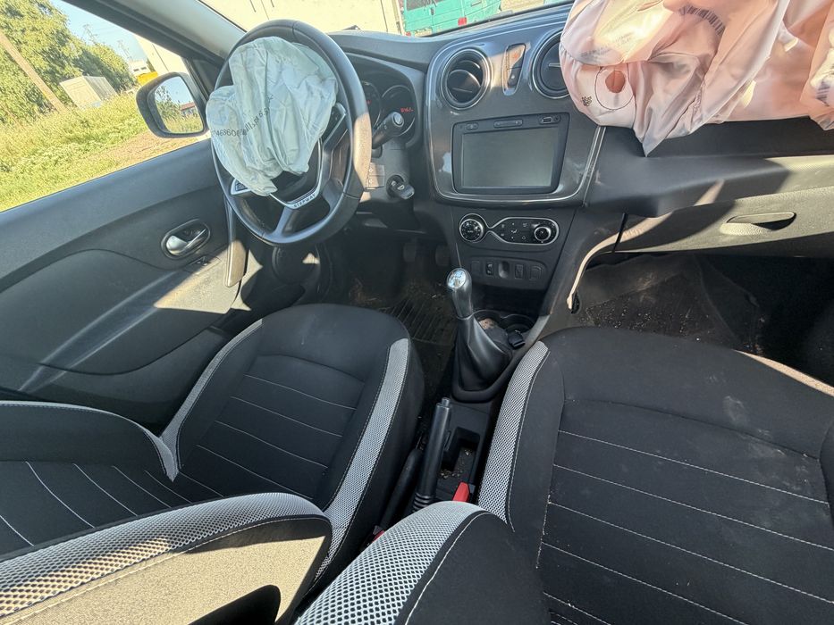 Dacia Sandero Stepway 1.0 TCe НА ЧАСТИ / 2019г / 90hp