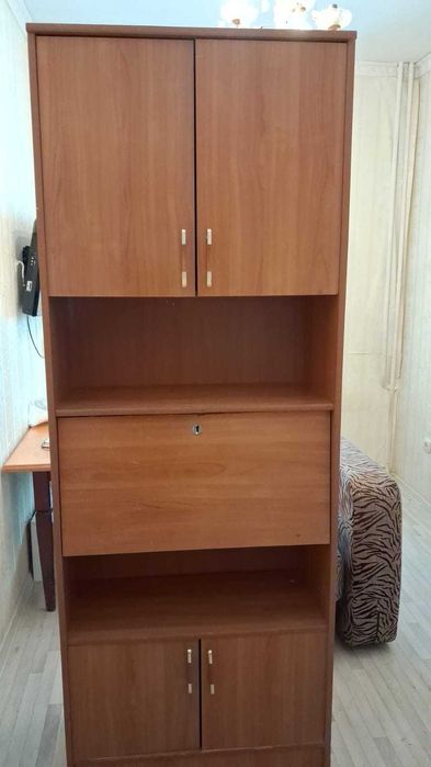 шкаф домашний сервант