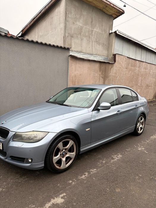 Vând BMW E90 320D 184CP