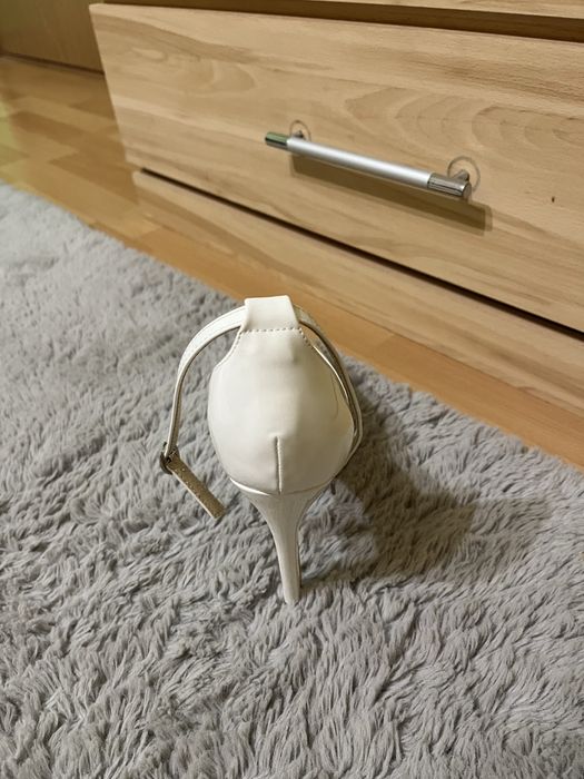 Бели токчета с платформа, 42 номер