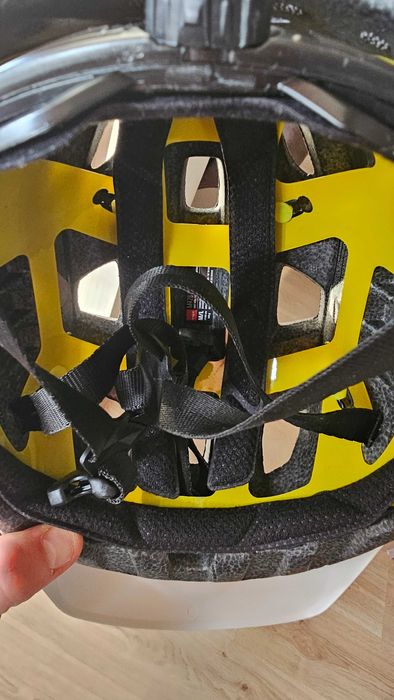 Каска за велосипед