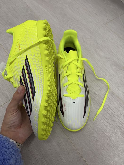Adidași de fotbal sintetic adidas F50 League TF