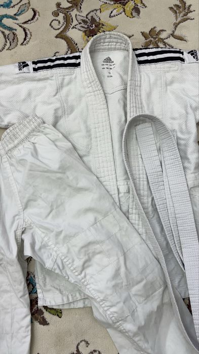 Спорт одежда для дзюдо