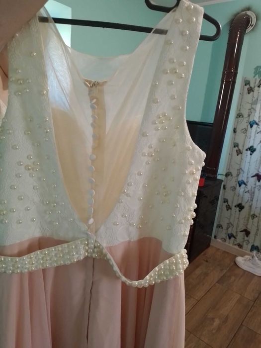 Rochie eleganta cu perle