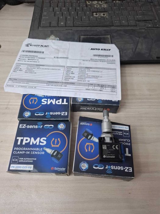 4 броя универсални, програмируеми TPMS датчици