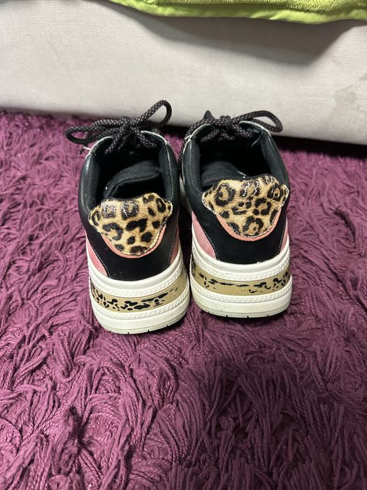 Обувки на Liu Jo