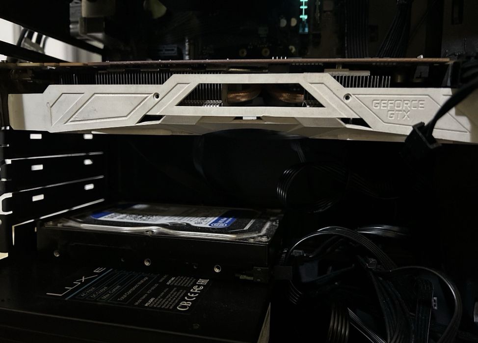 Gygabyte 1080ti 11gb