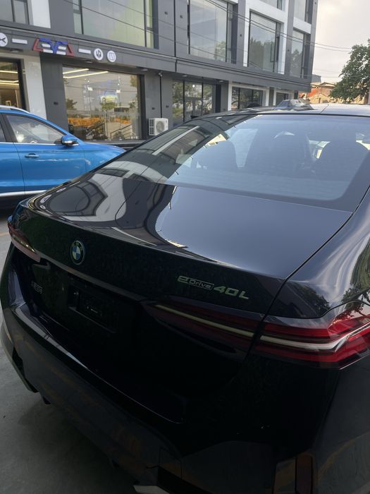 BMW i5 eng full 40L 2025