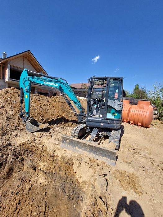 Lucrari Miniexcavator si bascula cu macara Cluj-Napoca