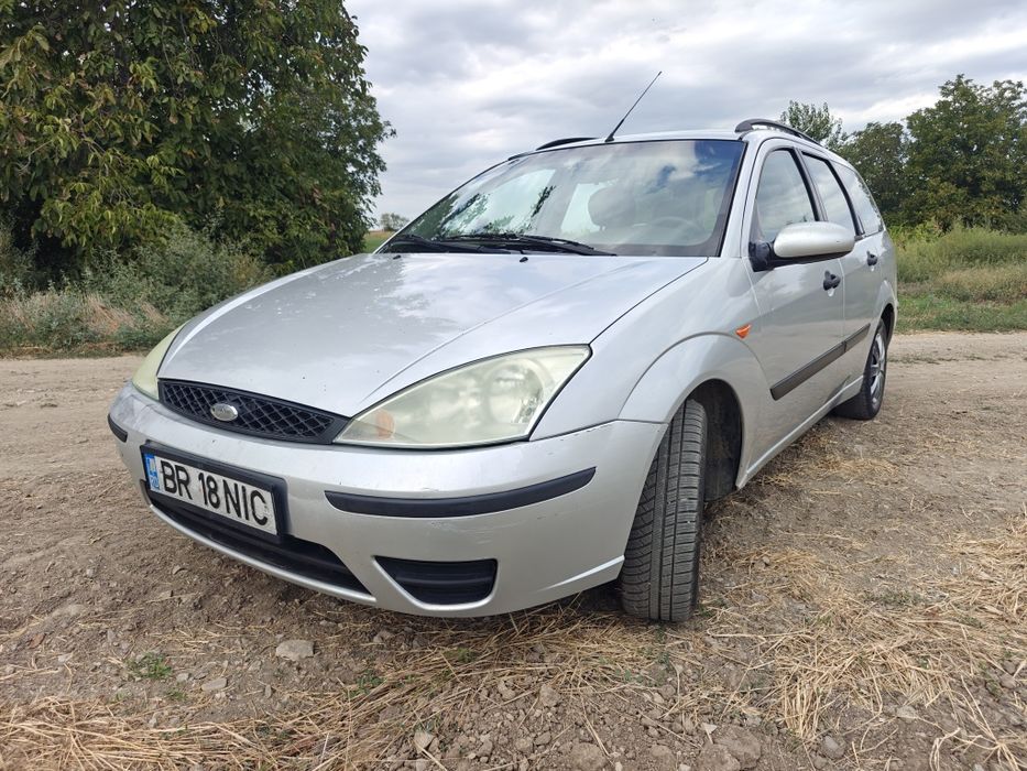 Ford Focus 1.4 benzină