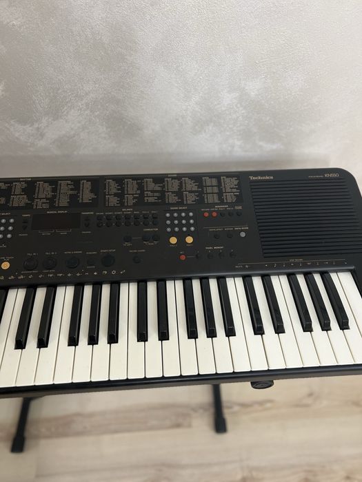 Синтезатор Technics KN550