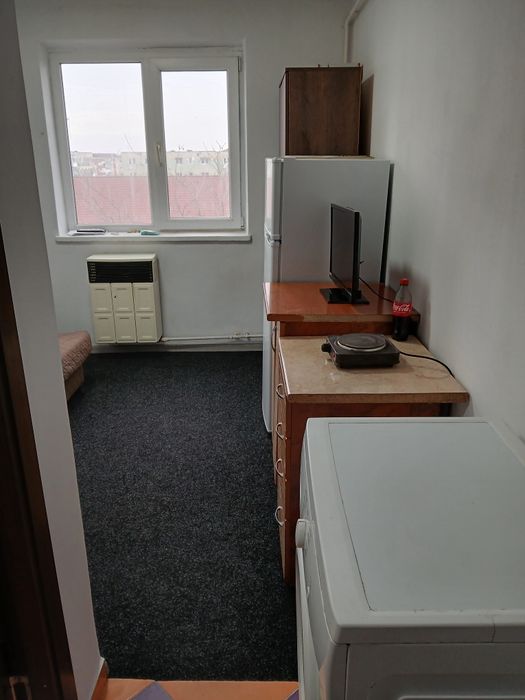 Închiriez garsonieră confort 2