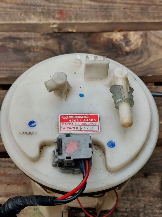 Бензостанция на Subaru BR  .