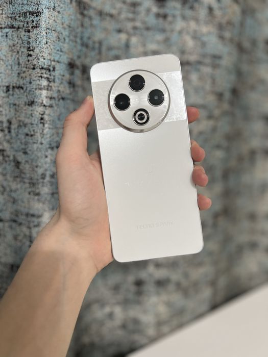 TECNO Spark 30 256GB