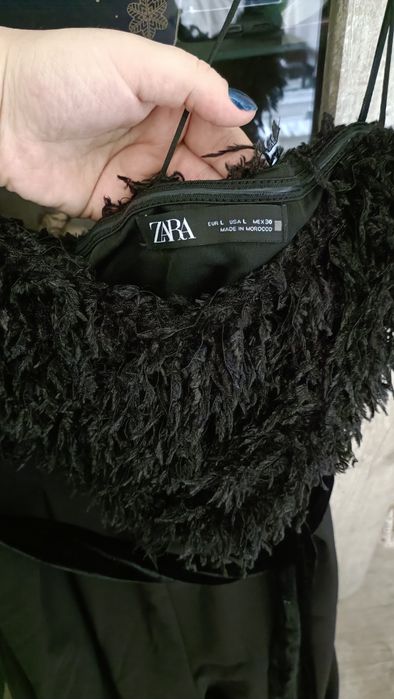 Vând haine elegante