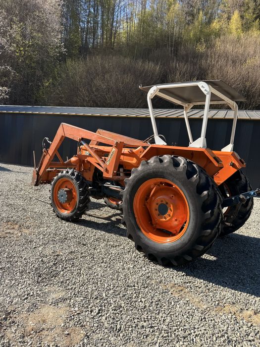 Tractor Fiat 640 in 4 pistone de 64 cp