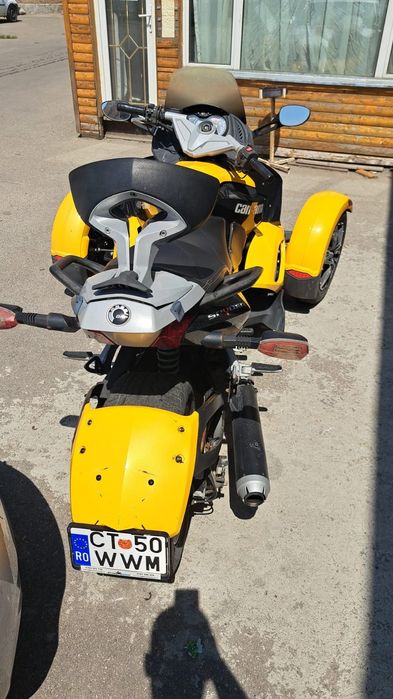 Can am-canam spyder vând sau schimb cu auto/duba cu lift/ATV