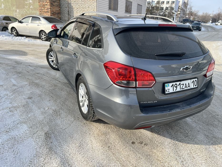 Продам шеврале круз универсал