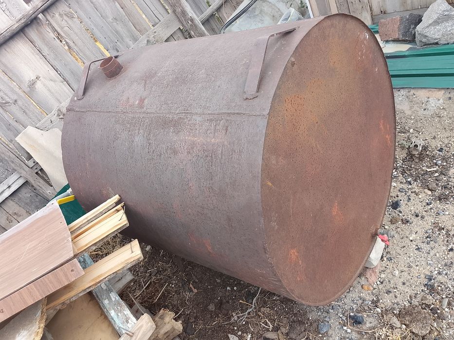 Продам бочку 35000