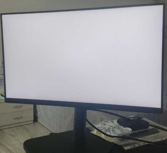Монитор DELL E2425HSM — 24", Full HD, идеальное состояние
