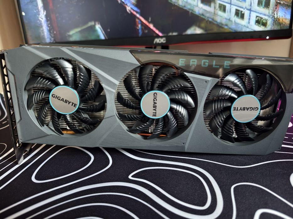 Видеокарта Gigabyte Eagle RX6600XT 8GB