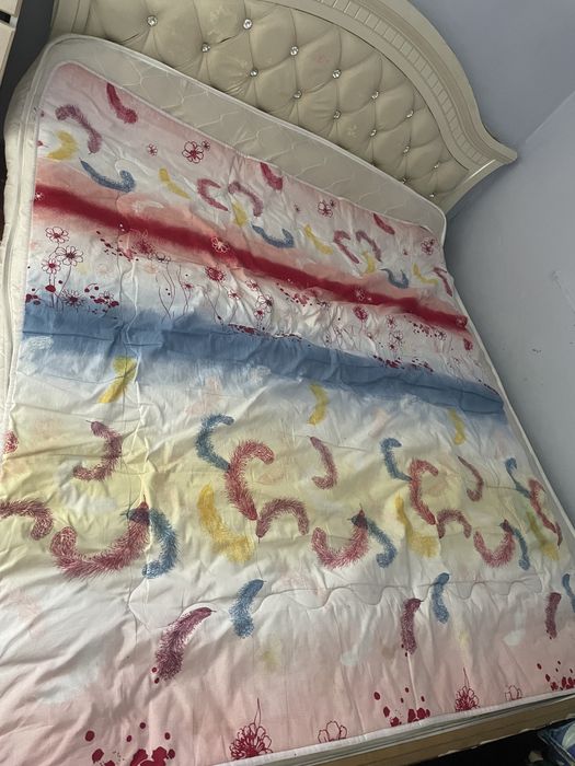 Спальная кровать