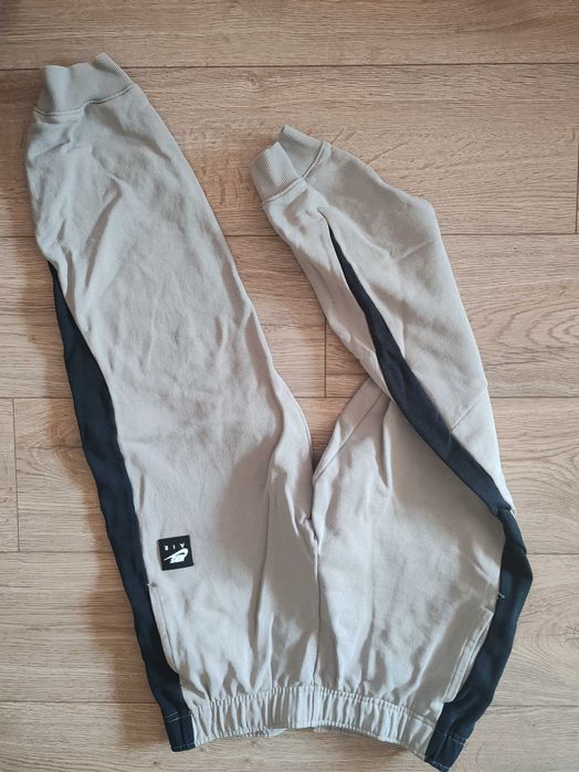 Долнище на Nike XL от детската номерация
