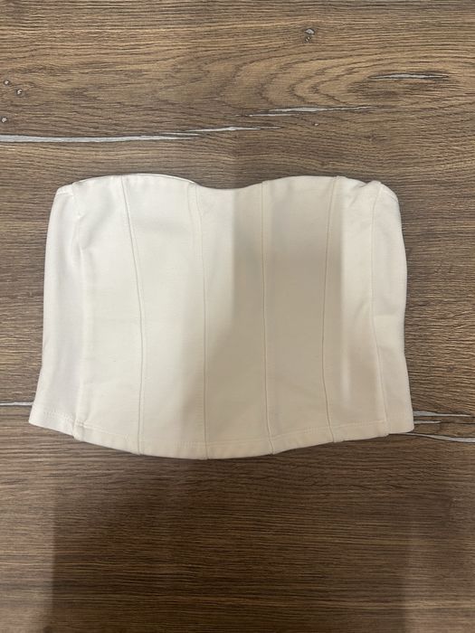 Белый топ летний