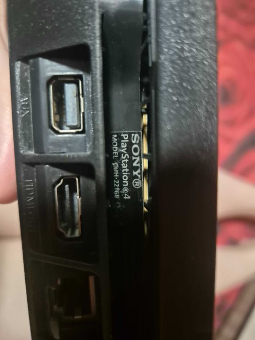 Sony  Playstation 4 slim