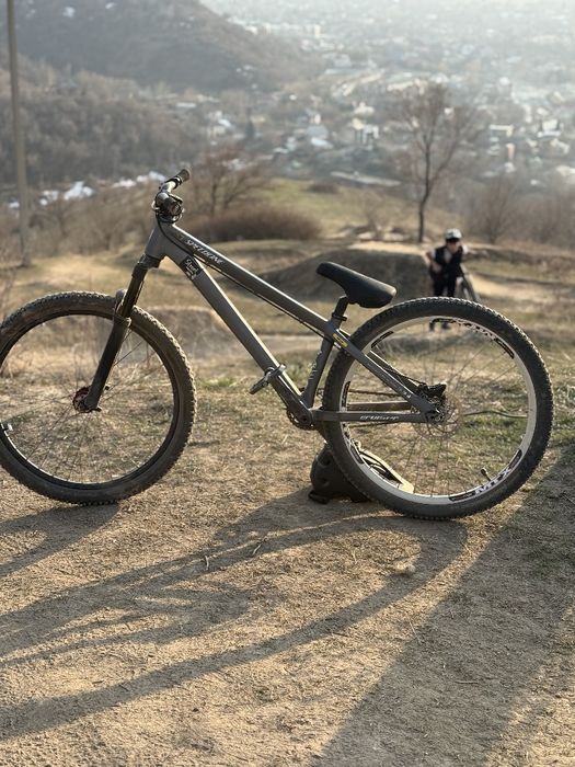 Велосипед дерт speedone