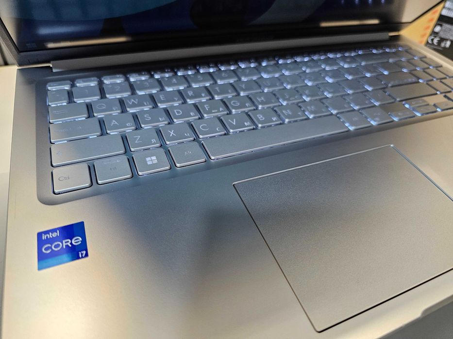 ПРОДАМ Asus VivoBook 15 Ноутбук Core™i7-13620H/16GB/512SSD/15.6"iPSFHD