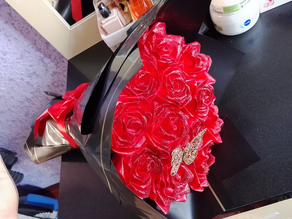 Цветы ручной изделия