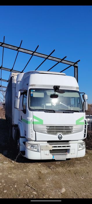 De vanzare camion Renault standar  cu semi remorca Schmitz
