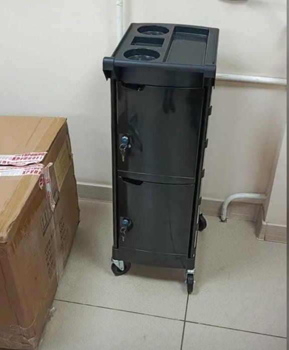 Помошник, тележка для парикмахера