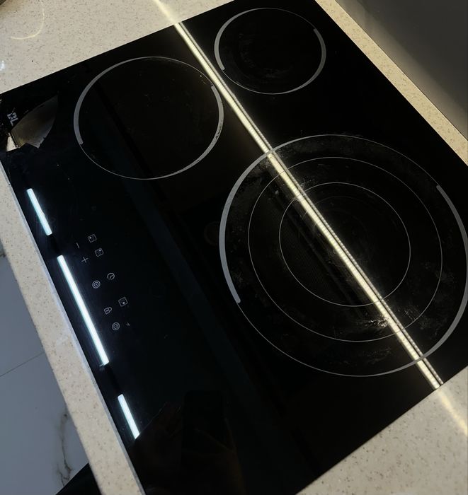 Продаю газ плиту