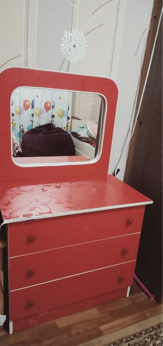 комод,мебель для спальни
