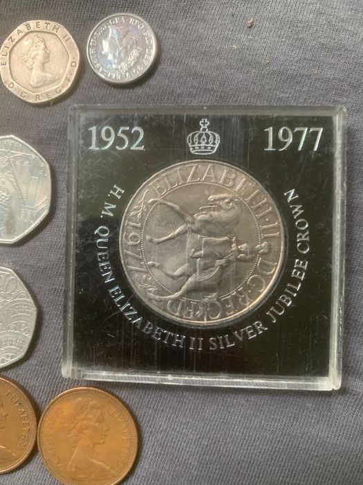 Monede  din uk  vechi si noi diferite
