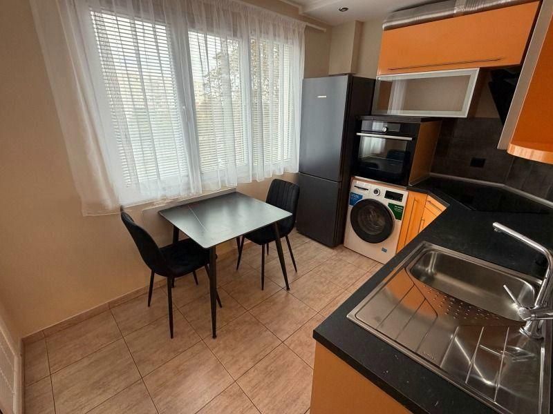 Дава се под наем Двустаен апартамент в София, Младост 4 - 65 кв.м за 740 € - Снимка #2