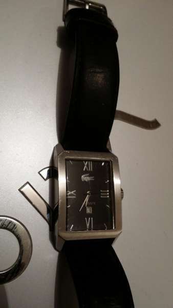 часовник лакоста