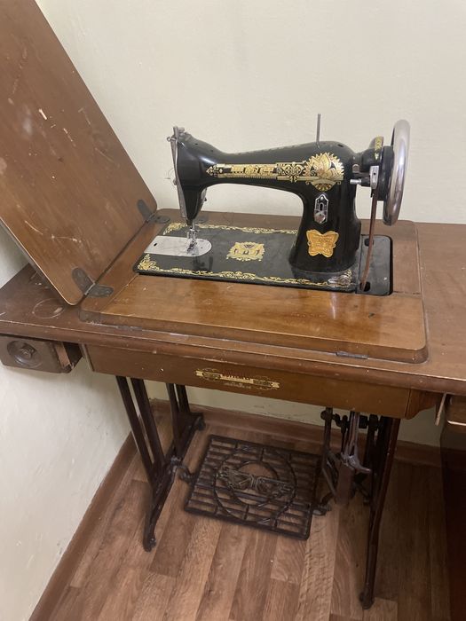 Швейная машинка