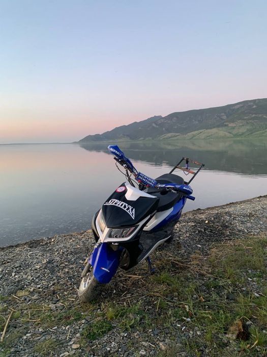 Продам скутер м8 150 кубов