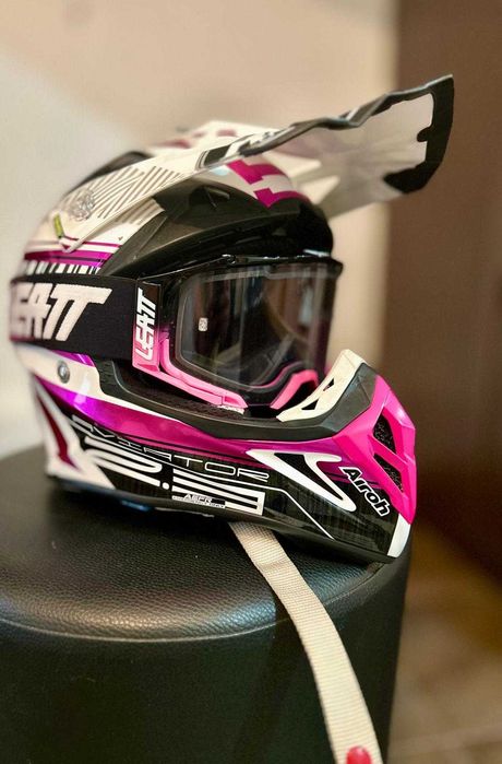 Casca Airoh Aviator 2.3 NOVAK Chrome Pink