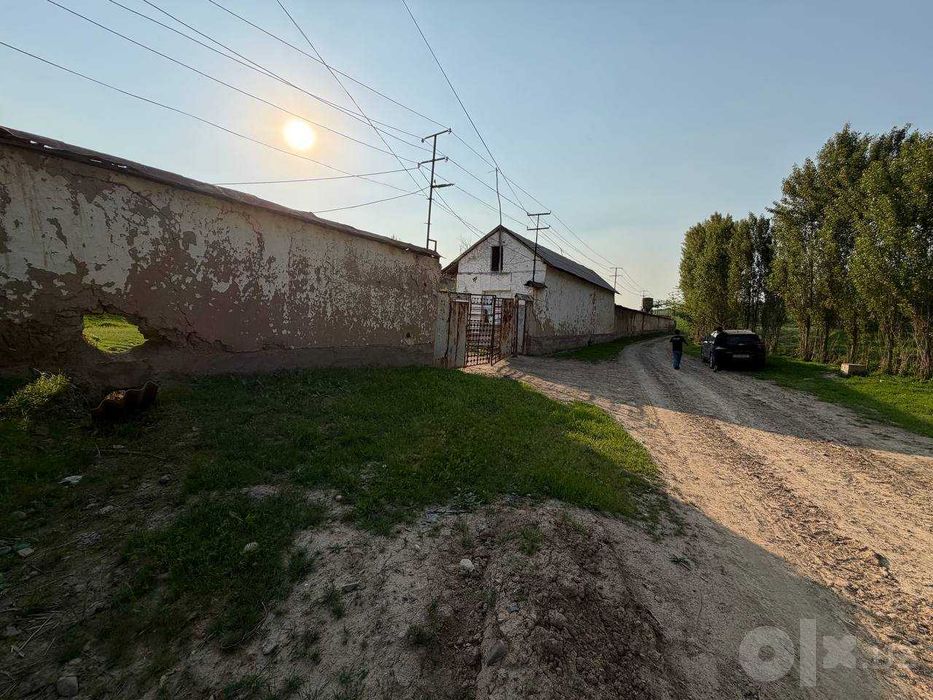 Юкоричирчик район.От Уртасарая 8км.Продам 30 сот под  коттеджи или др.