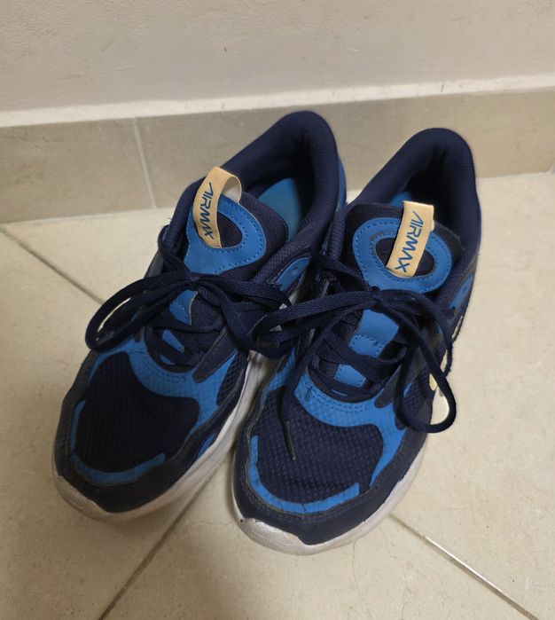 Маратонки nike сини