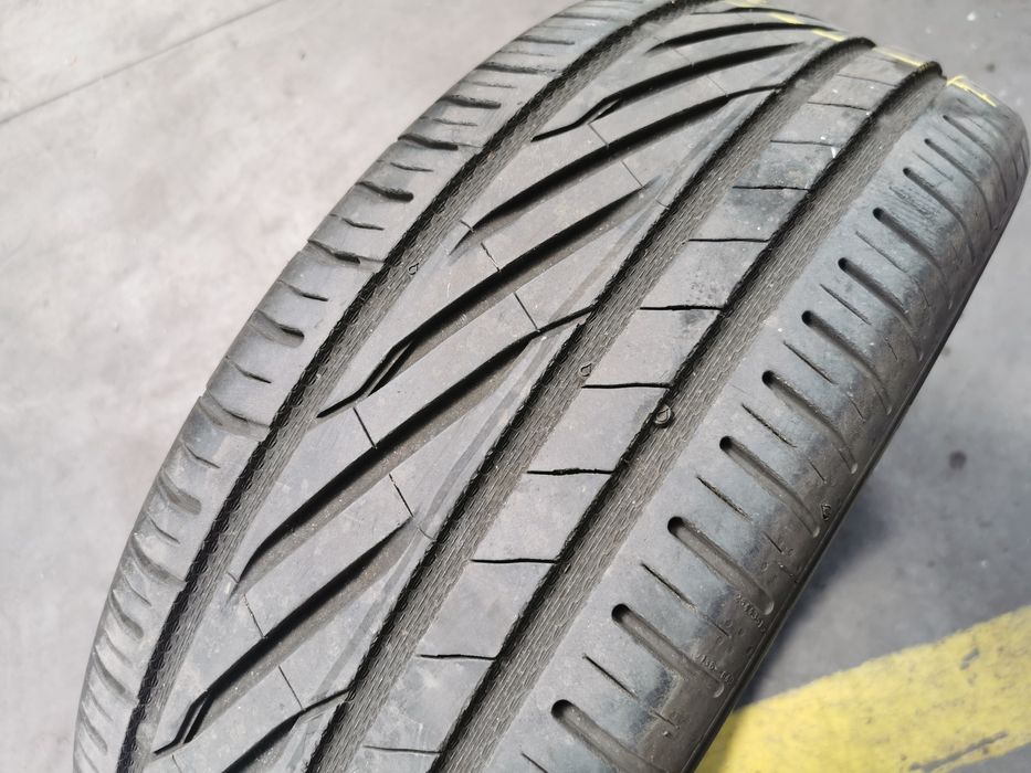 Set 4 anvelope vara Uniroyal 215 / 55 / R18 XL 99V