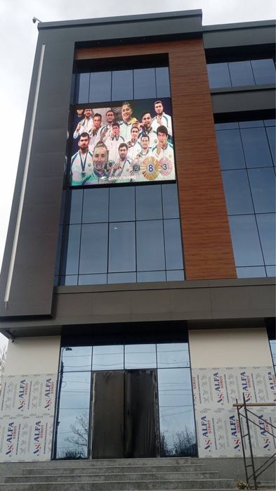 Продается лед экран