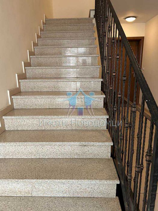 Продава се Тристаен апартамент в Шумен, Пазара - 98 кв.м за 1429 €/кв.м - Снимка #7