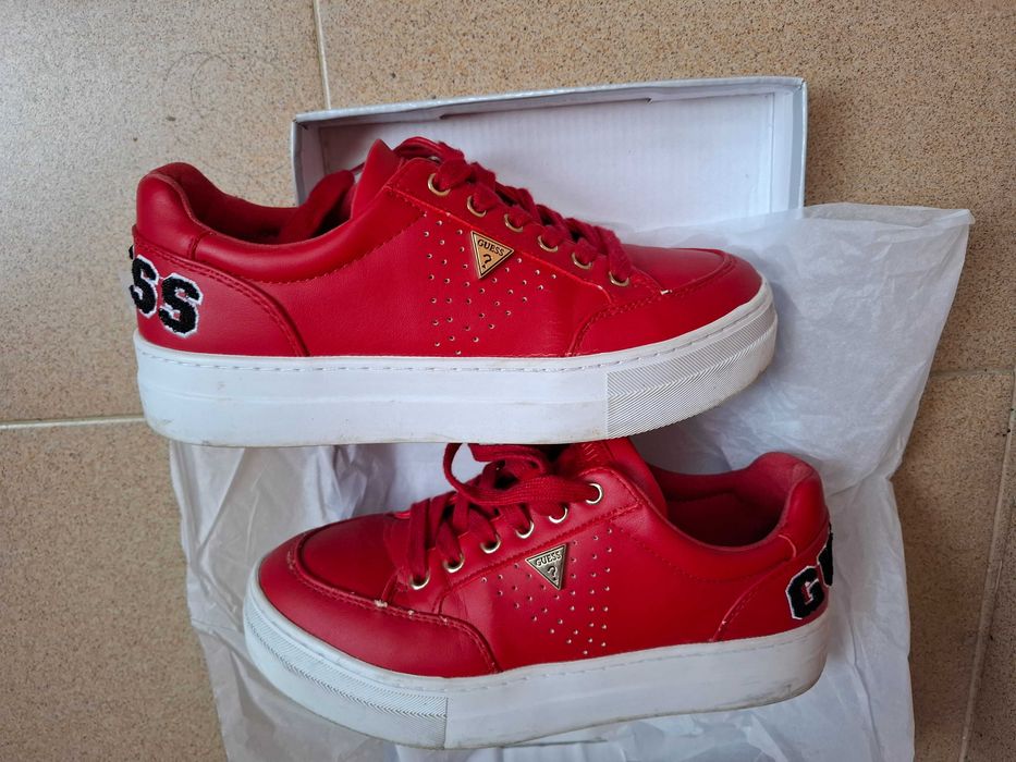 Дамски маратонки кецове Guess 38