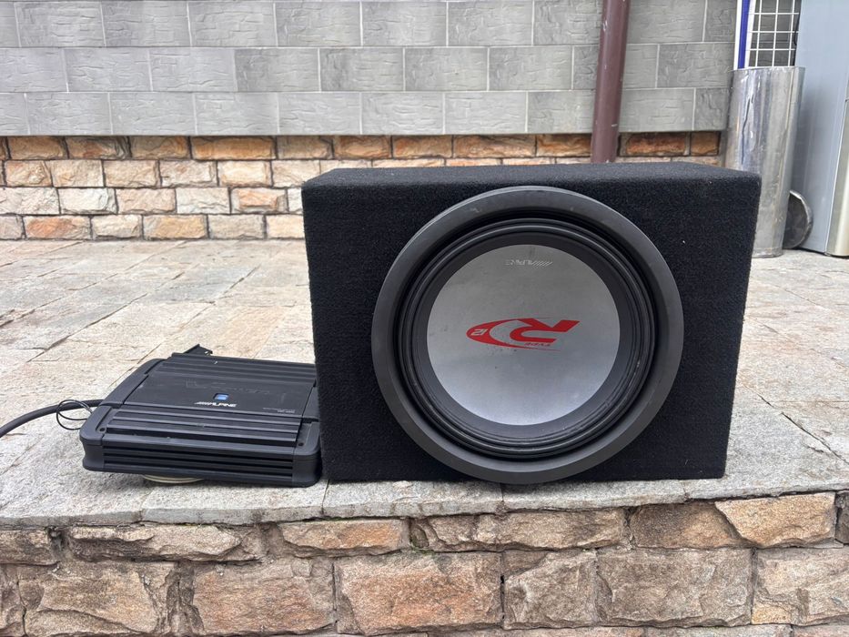 Subwoofer si statie Alpine